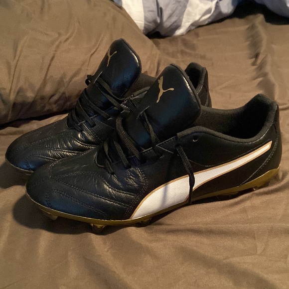 Puma Capitano soccer cleats - Picture 3 of 5